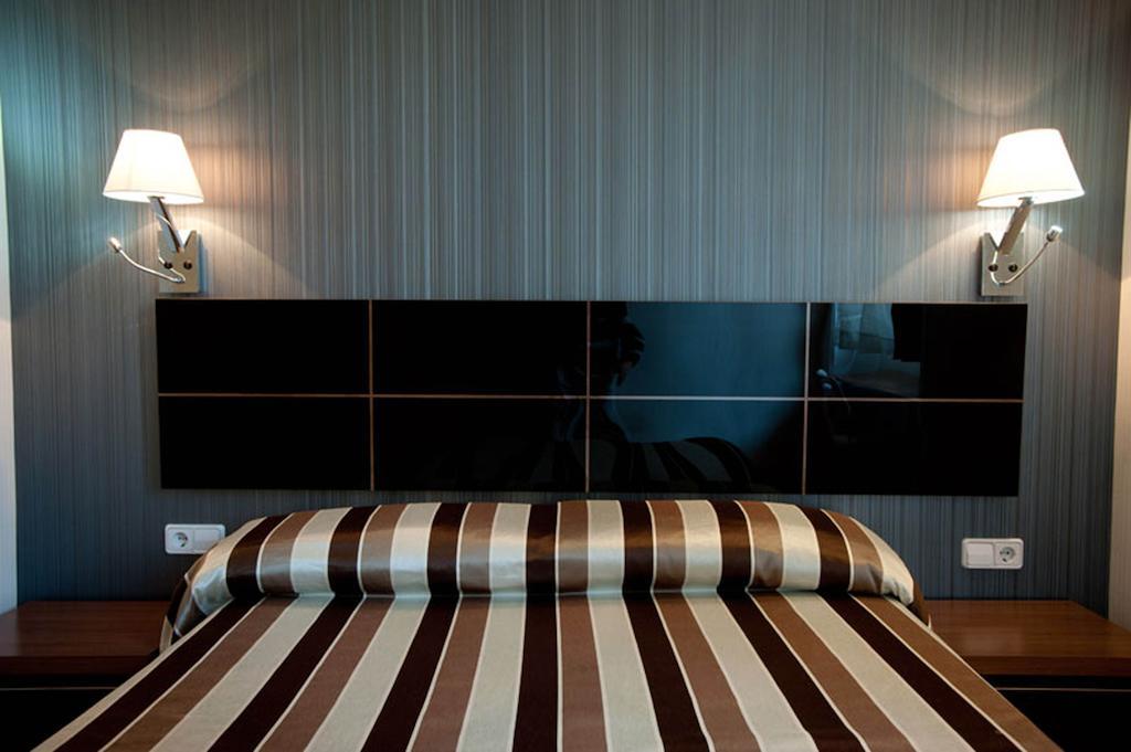 Hostal Bcn 46 Барселона Экстерьер фото